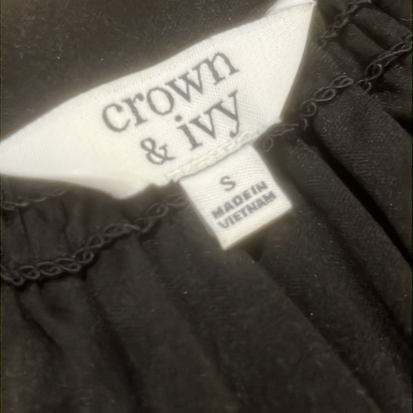 Full Sequin stunning blouse by Crown & Ivy in size smalll. WORN ONCE!!! - Picture 2 of 3